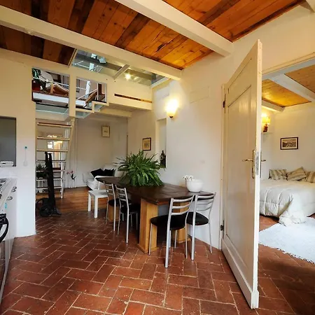 La Casa Dei Legni Parlanti 아파트 *