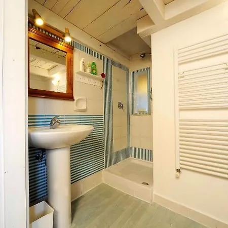 Lejlighed La Casa Dei Legni Parlanti *