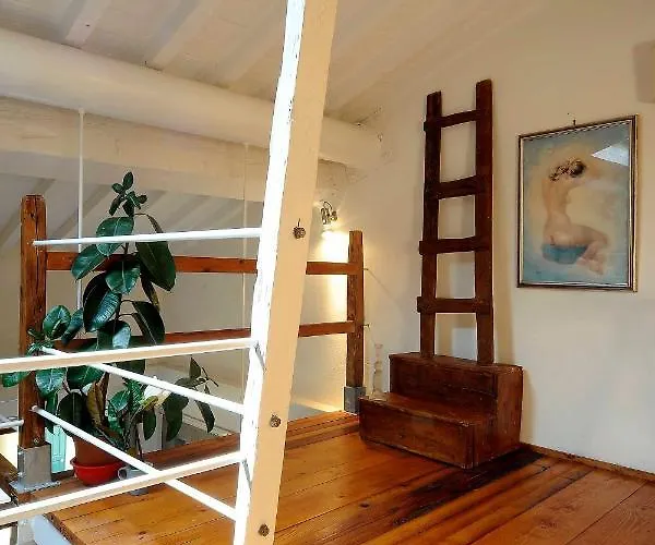 La Casa Dei Legni Parlanti Apartman *